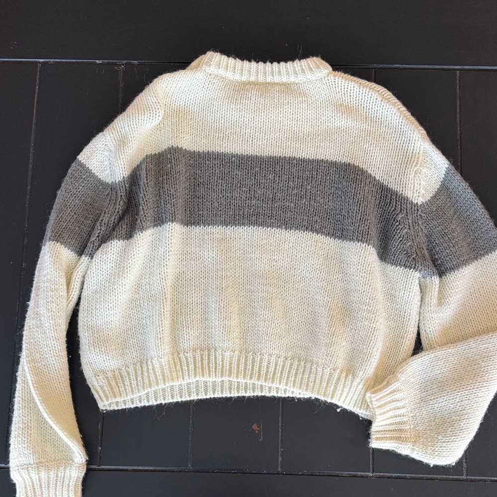 Style Rack Cream and Gray Striped Sweater - Picture 3 of 3